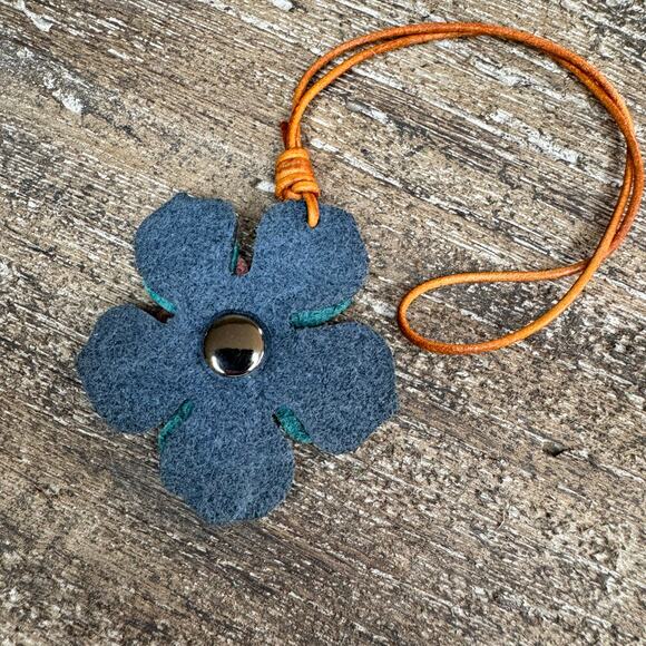 Leather Charm Flower Bag Charm Genuine Leather Purse Keychain NEW FAST SHIP - Picture 5 of 5